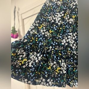 Loft Outlet Petite MIDI Flower Skirt